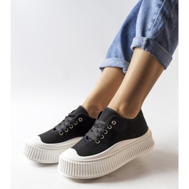 Inna Czarne trampki i na grubej podeszwie Wallace 1