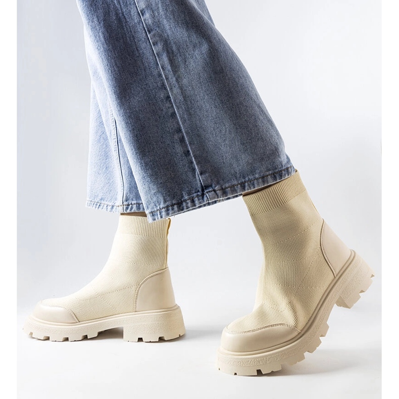 Beżowe skarpetkowe botki Lonte beżowy 1