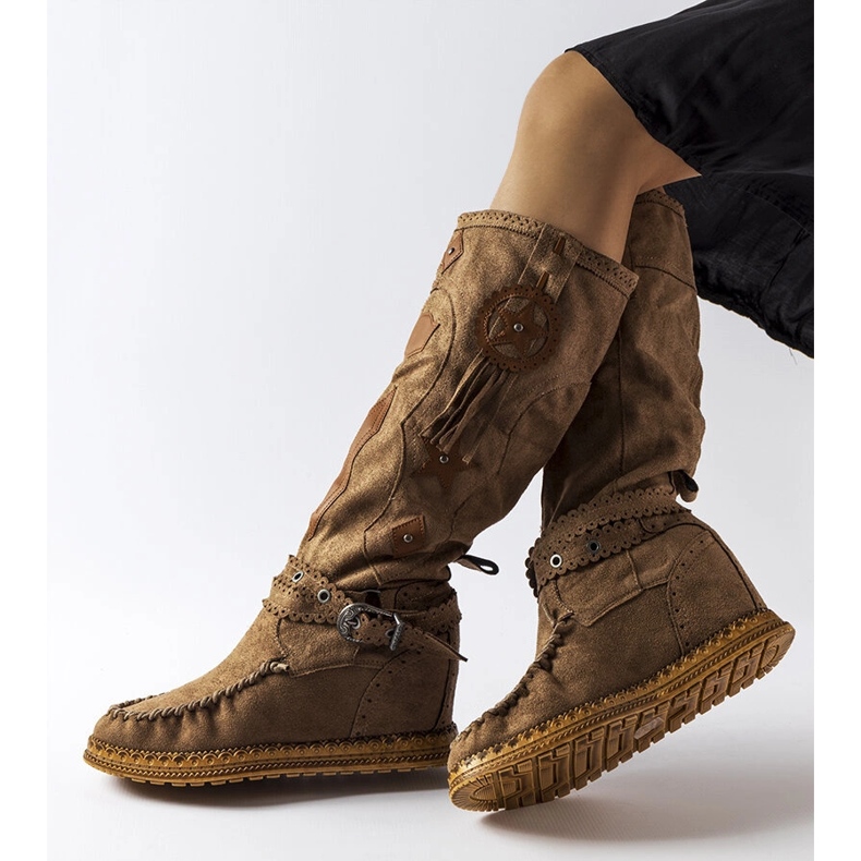 Inna Ciemnobrązowe kozaki w stylu boho Putignano 1