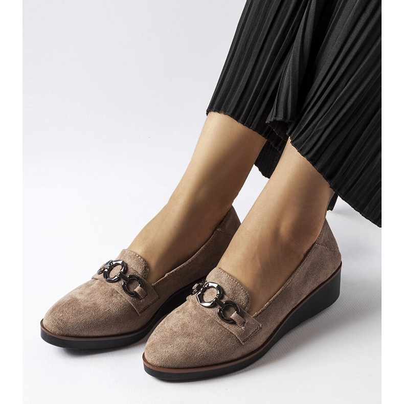 Brązowe zamszowe mokasyny na koturnie Erin 1