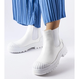 Inna Białe workery z gumowymi wstawkami Lange 1