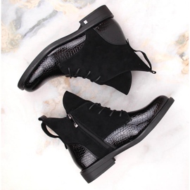 Botki damskie krokodyl ocieplane czarne Potocki 1