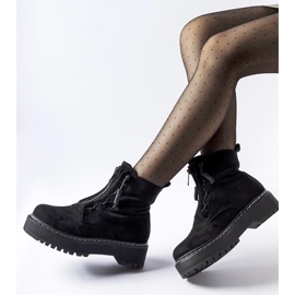 Czarne botki z suwakiem Doganella 1