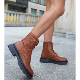 Brązowe trapery na platformie Ugo 2