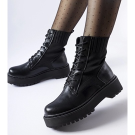 Czarne wsuwane skarpetowe workery Sebastiano 1