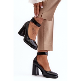 WS1 Czółenka Na Słupku Z Klamrą Czarne Idovana 1