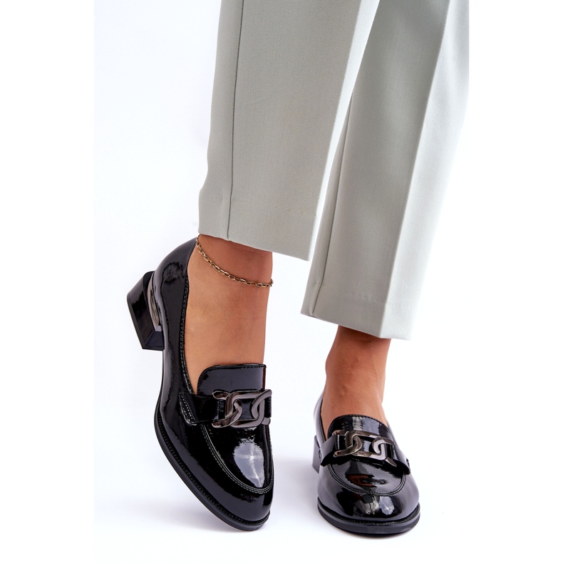 Vinceza Lakierowane Półbuty Mokasyny Na Obcasie Czarne 1