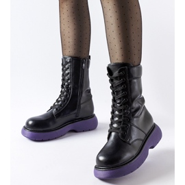 Czarne ocieplane buty fioletowa podeszwa Beata 1