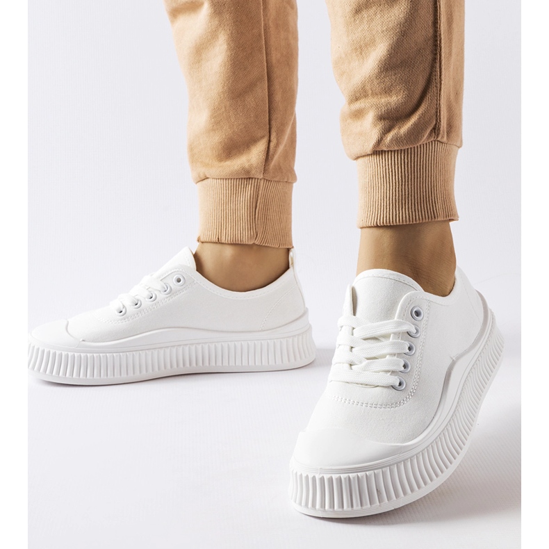 Białe trampki na platformie Collepepe 1