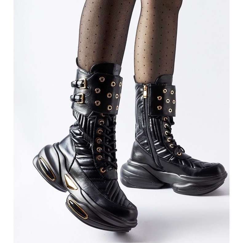 Czarne botki zdobione pikowaniem Veronese 1