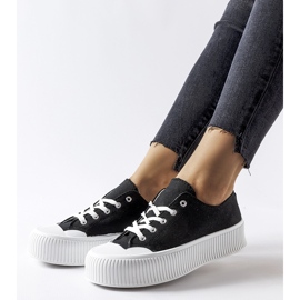 Czarne trampki na białej platformie Fortunata 1