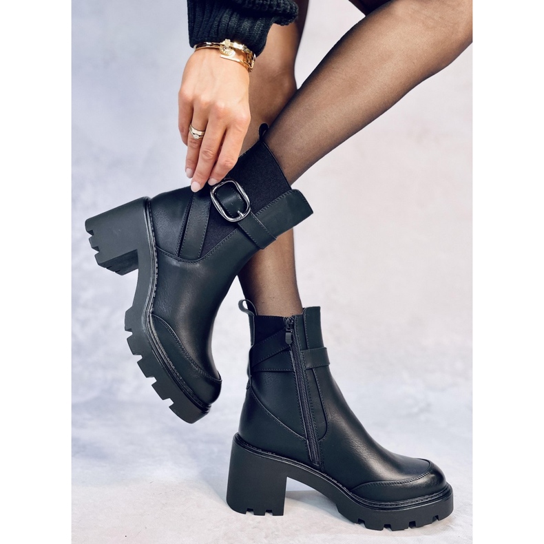 Botki na szerokim obcasie Carter Black czarne 2