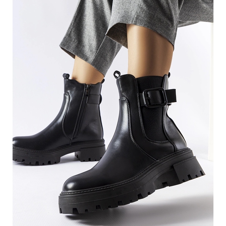 Czarne ocieplane trapery Parolise 1