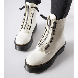 Inna Białe botki na platformie z tłoczeniem Ascea 1