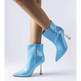 Niebieskie lakierowane botki na szpilce Dionisi 1