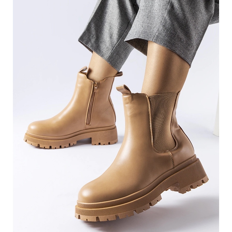 Beżowe ocieplane klasyczne botki Olmedo beżowy 1