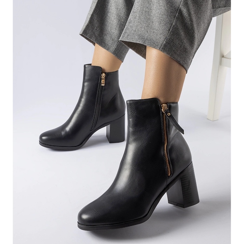 Czarne ocieplane klasyczne botki Edilio 1