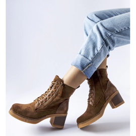 Brązowe botki na słupku eko-zamsz Graziella 1