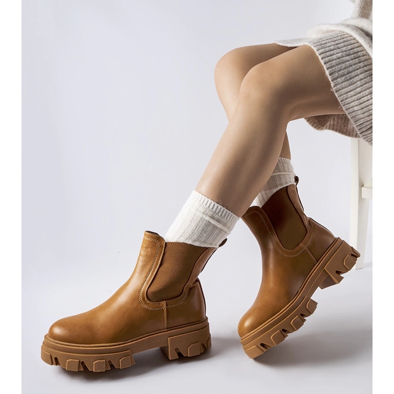 Brązowe wsuwane masywne ocieplane botki Giulio 1