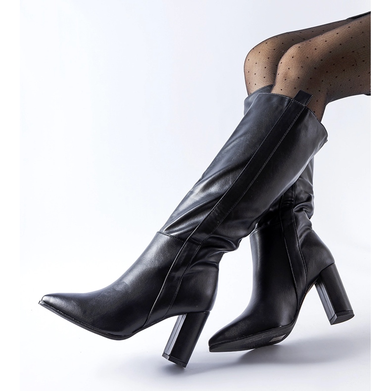 Czarne wsuwane klasyczne kozaki na słupku Palma 1