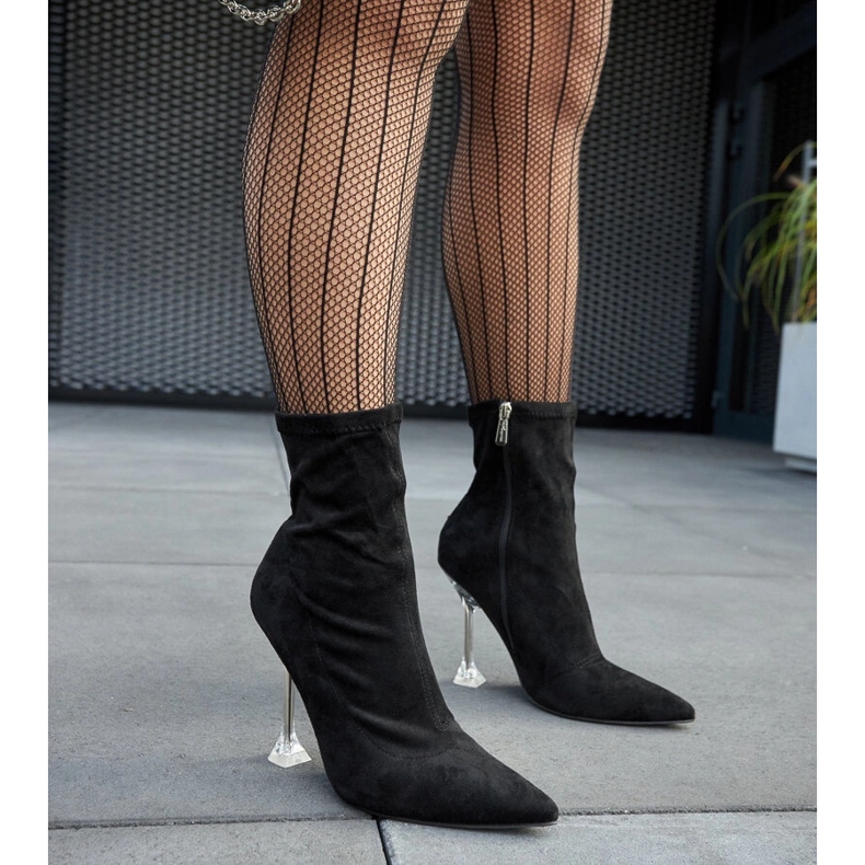 Czarne botki na ozdobnym obcasie Ferguson 1