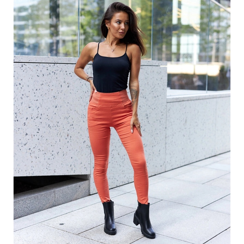 Czarne ocieplane klasyczne botki na słupku Caio 1