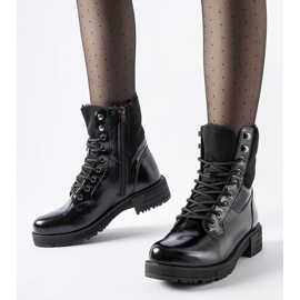 Czarne ocieplane workery 1