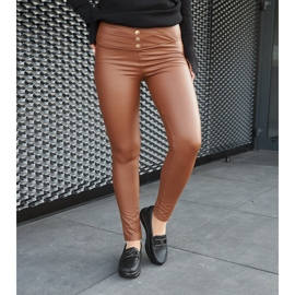 Czarne mokasyny na koturnie z klamerką Vigolo 1