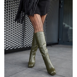 Zielone kozaki z kwadratowym czubkiem Biassono 1