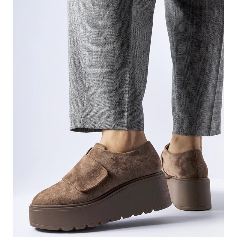 Brązowe półbuty na platformie Pallet 1