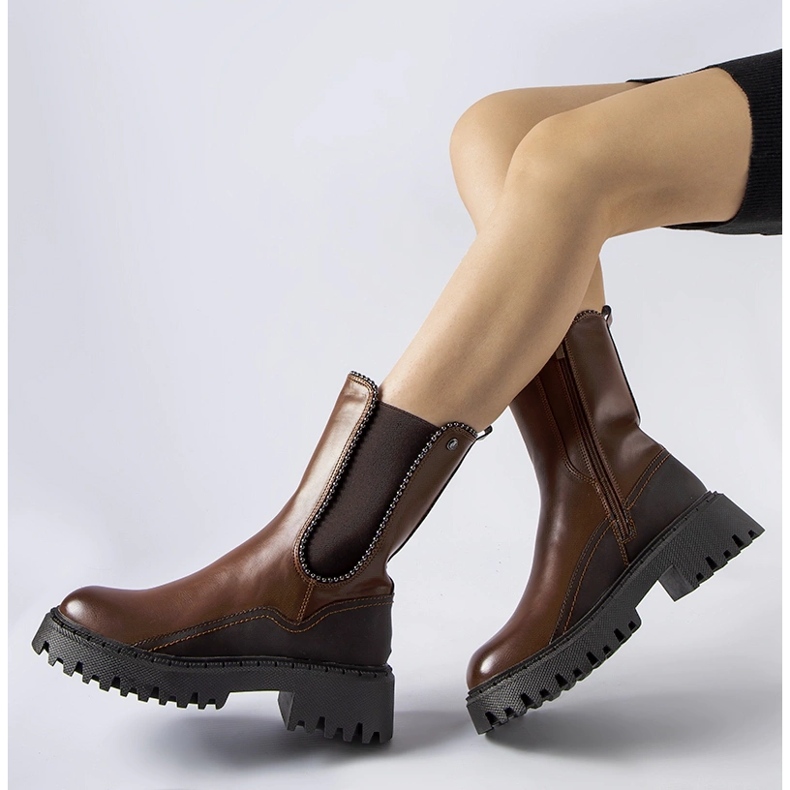 Brązowe ocieplane botki Donigala 1