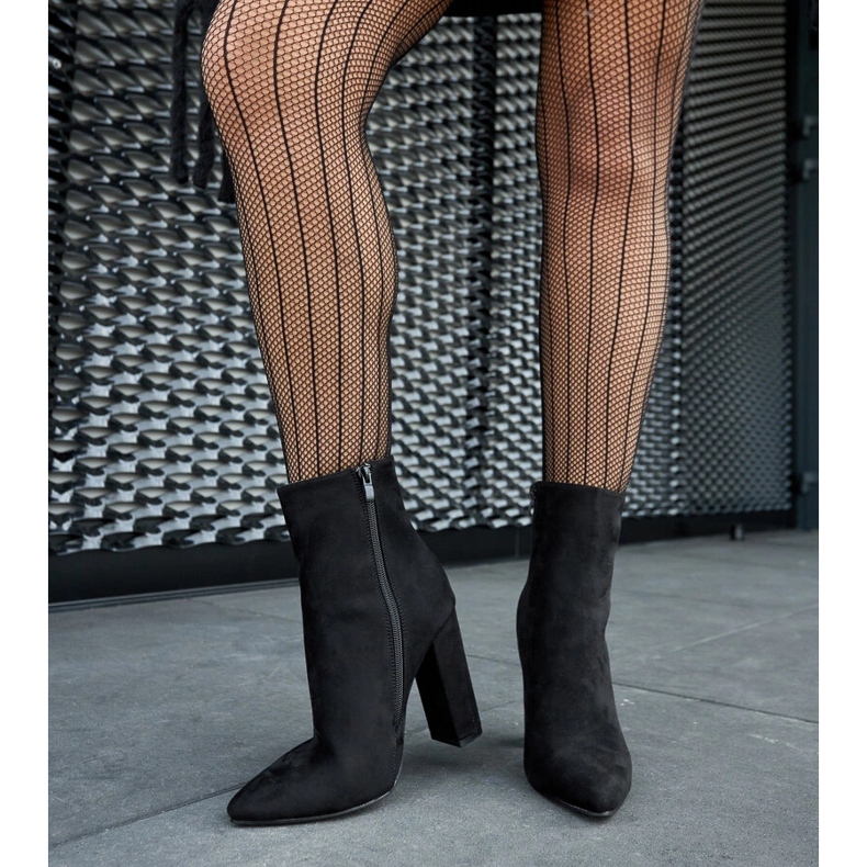 Czarne botki na słupku eko-zamsz Borgetto 1