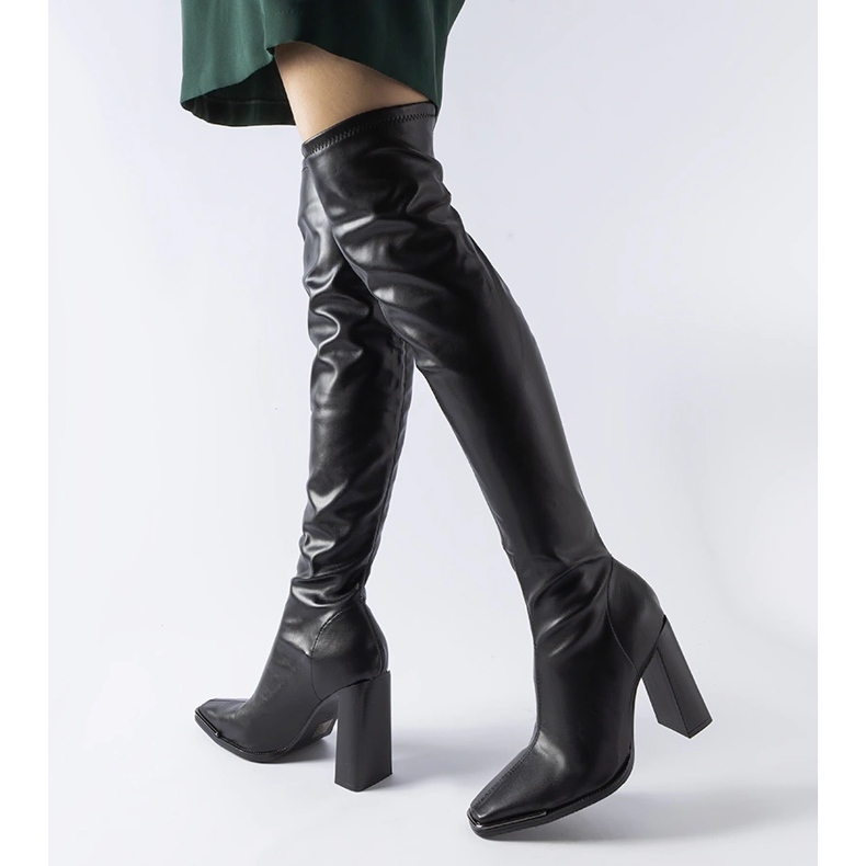 Czarne klasyczne kozaki na słupku Faubourg 1