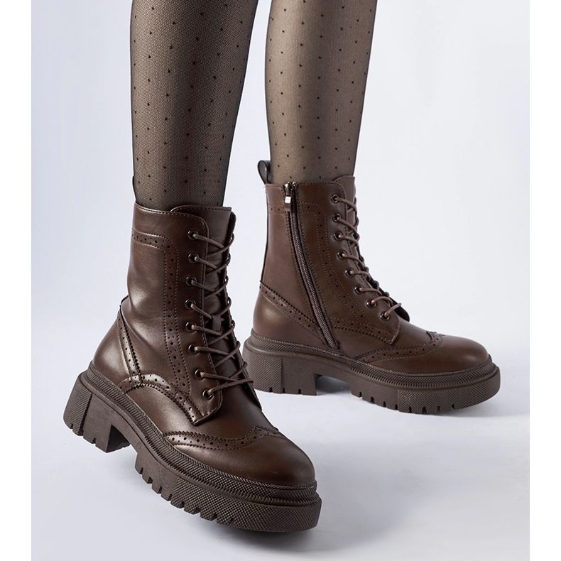 Brązowe trapery zdobione przeszyciami Nicla 1