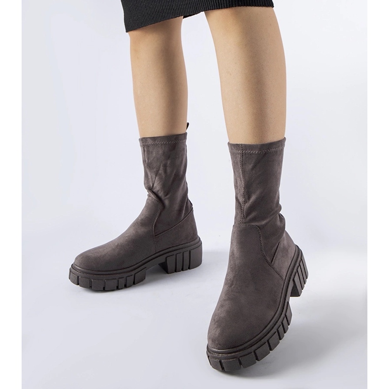 Szare wsuwane botki eko-zamsz Montefusco 1