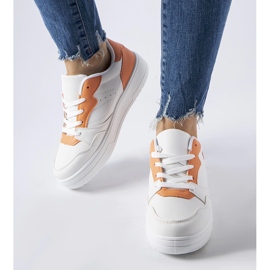 Białe buty z pomarańczowym akcentem Fournie 2