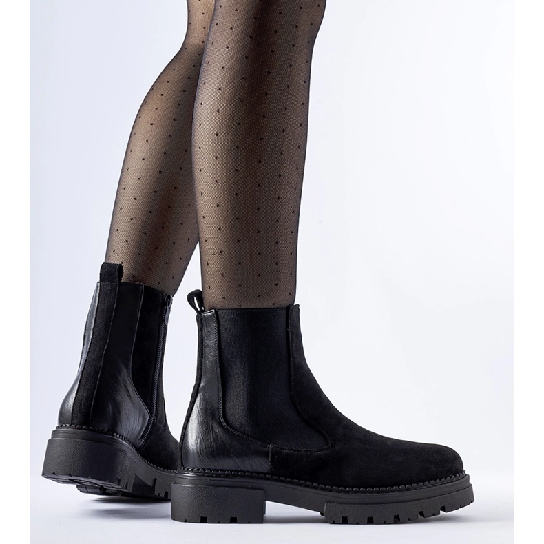 Czarne botki na masywnej podeszwie Hodges 1