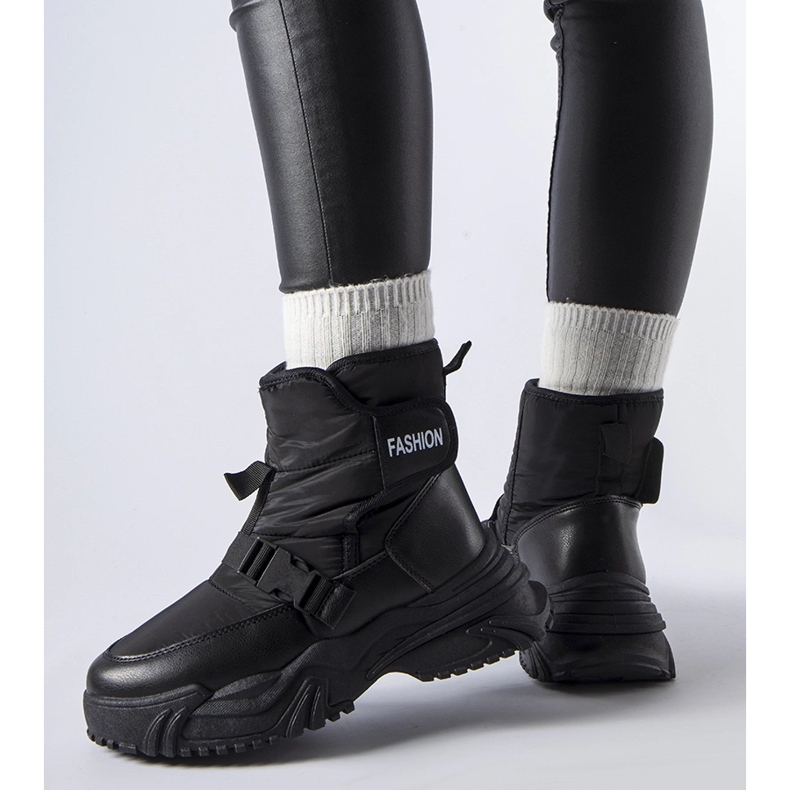 Czarne ocieplane śniegowce na rzep Mernicco 1