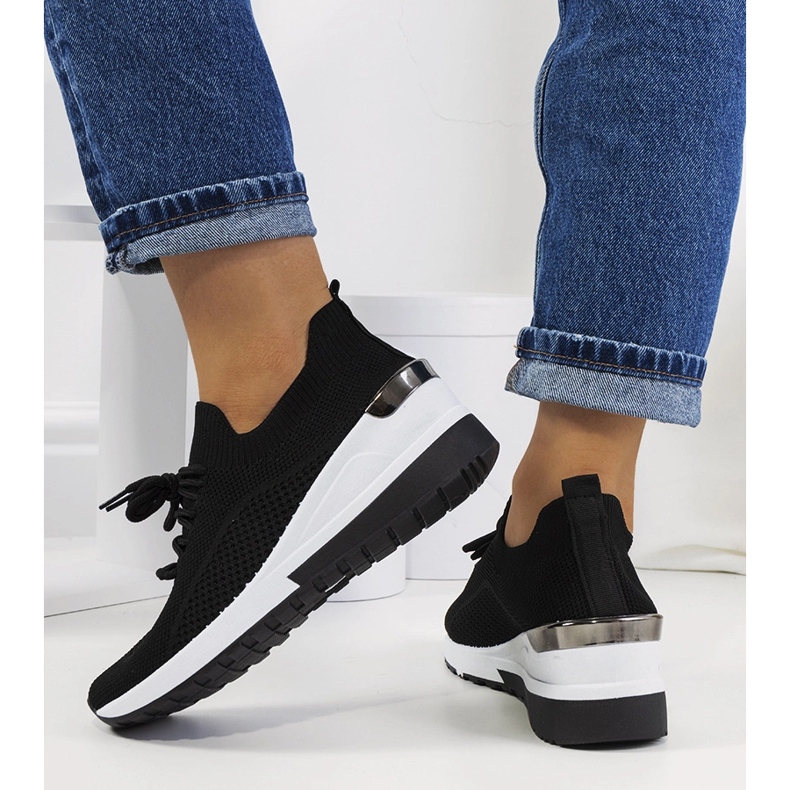 Czarne sneakersy na koturnie Sabelia 2