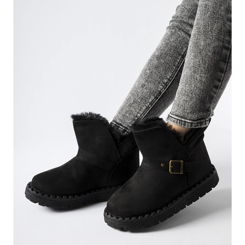 Czarne ocieplane śniegowce z wycięciem Monal 1