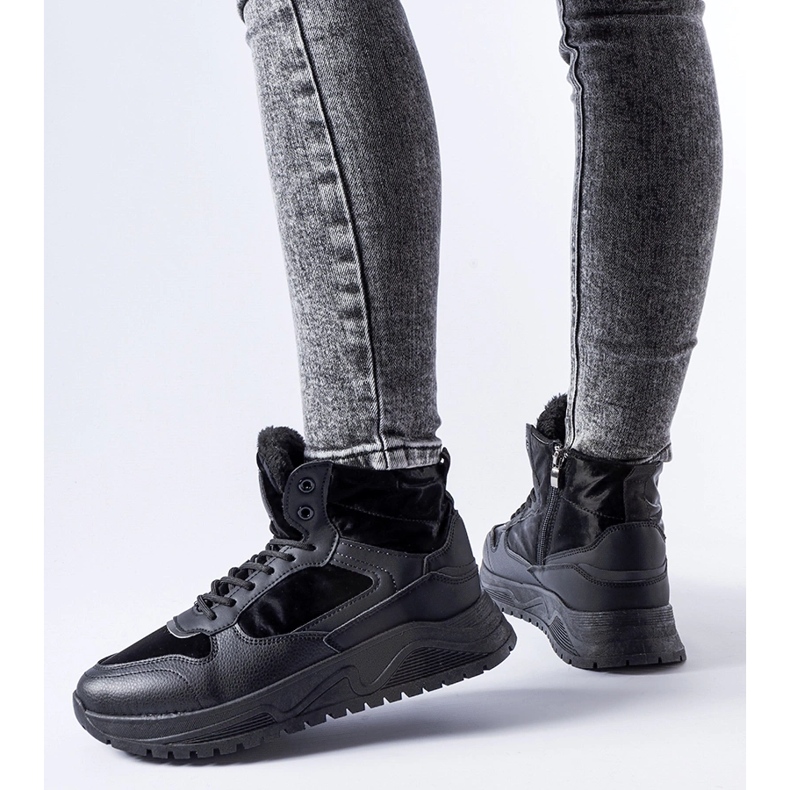 Czarne ocieplane wysokie sneakersy Malles 1