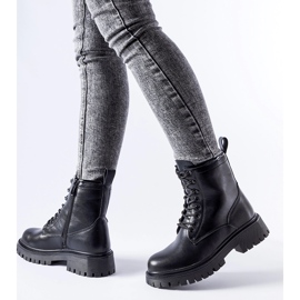 Czarne ocieplane trapery Puyallup 1