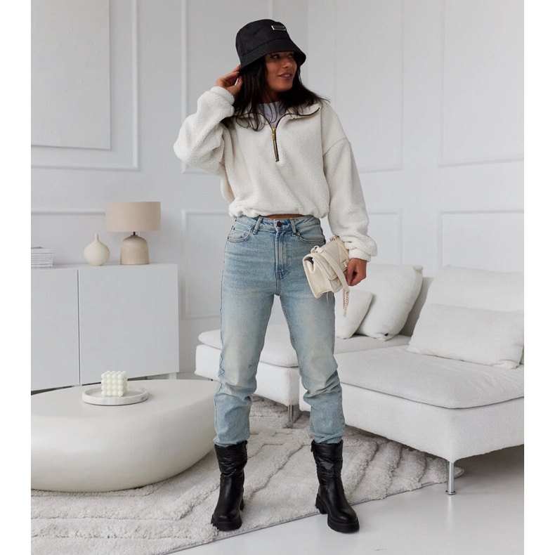 Czarne ocieplane botki z pikowaniem Malvaro 1