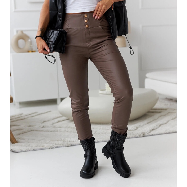 Czarne botki z ozdobnym pikowaniem Brembo 2