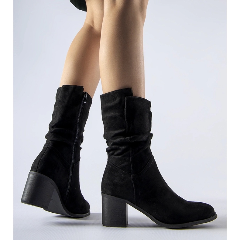 Czarne ocieplane kowbojki na słupku Filomena 1