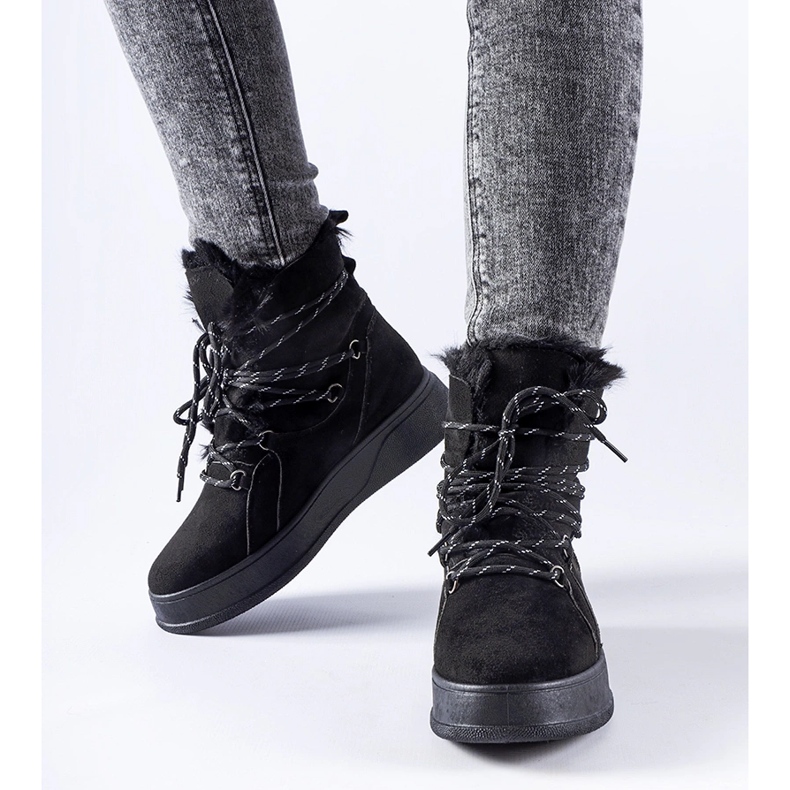 Czarne śniegowce na platformie Rancourt 1