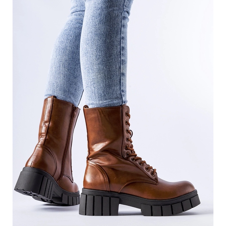 Inna Karmelowe klasyczne workery Pedraza brązowe 1