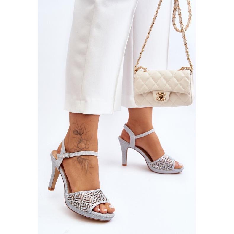 Zdobione Sandały Na Obcasie D&A MR1038-44 Srebrne srebrny 2