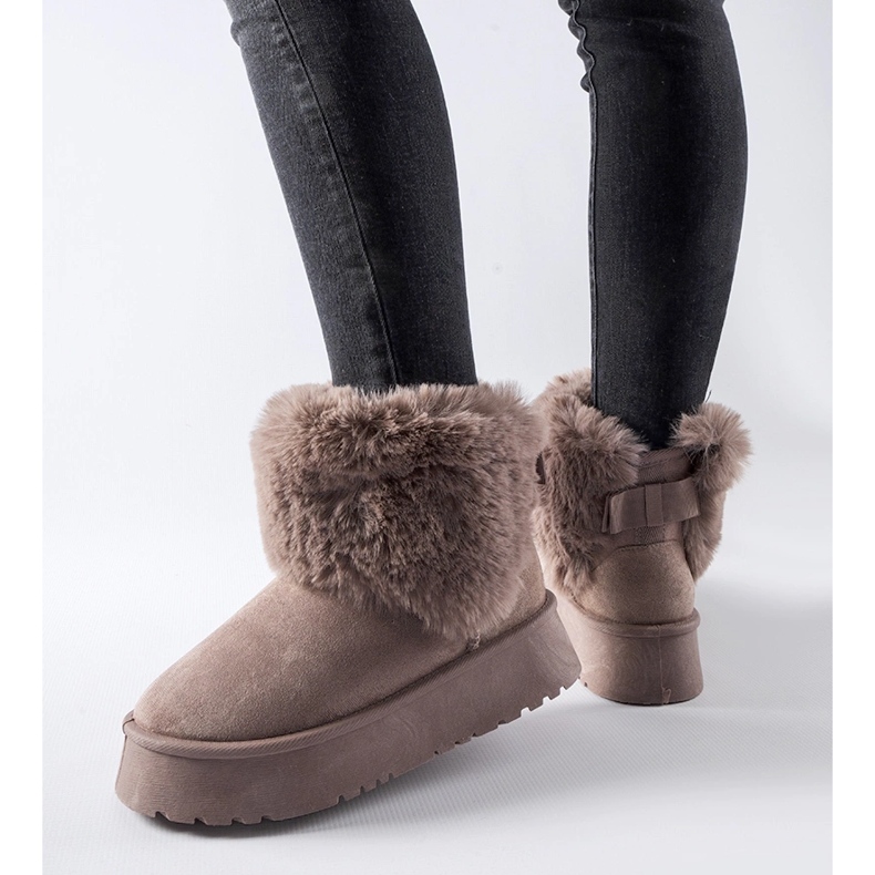 Fioletowe śniegowce zdobione futerkiem Adelfia 1