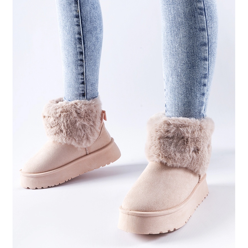 Różowe śniegowce zdobione futerkiem Adelfia 1